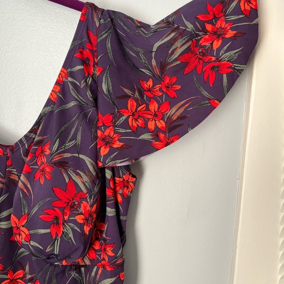 Red and Purple One-Piece Swimwear with Flutter Sleeves‎ - Picture 4 of 13